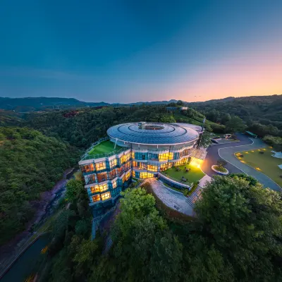 Bu'er Mountain Villa Hotels near Xiayan Village