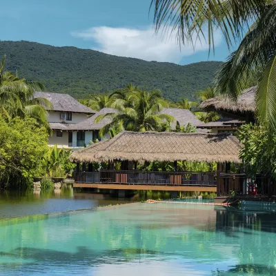 Yalong Bay Villas & Spa Hotels near Yalongwan Central Square