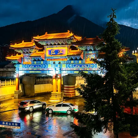Linjiang No.1 Hotel (Linjiang Jiangxindao Park)