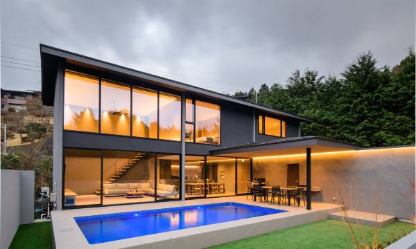 Luxury Hakone Villa: Private Onsen, Sauna & Pool