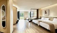Zhongwei Little Dolphin Resort Hotel (Qingdao Station) - 3 ดาว