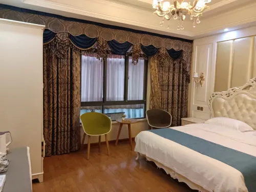 Kim Orange Theme Hotel