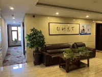 Dunhua Bosheng Hotel