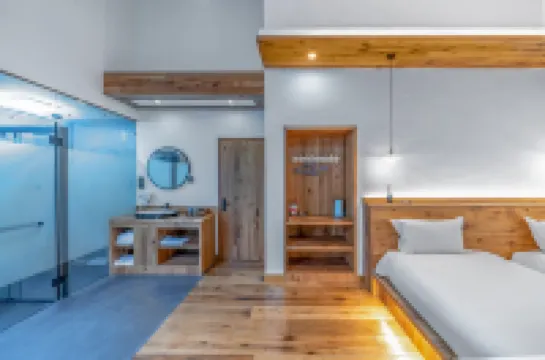 Yunshang Caoyuan Nashan Nashe Resort Hotel