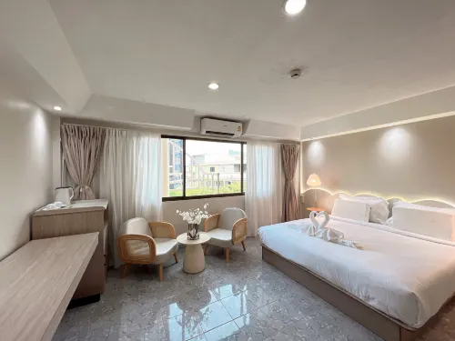 Upsea hotel Patong Phuket - Beach
