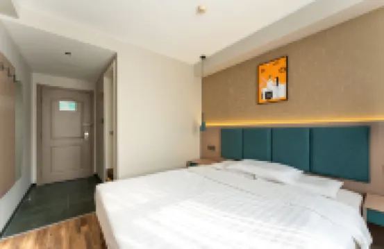 Ginza Jiayi Qingju Hotel (Qilu Hospital Quancheng Square) Hotels near Spring City Square