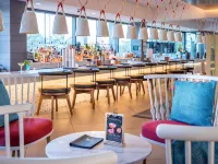 M Social Hotel Auckland Hotels near كوينز وارف