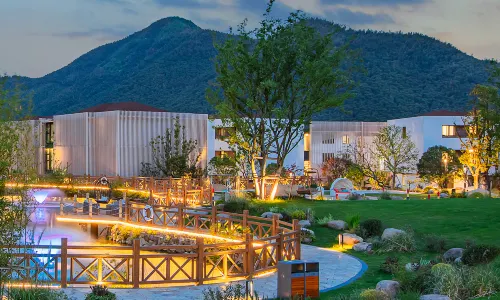 MANZIRAN Hotel