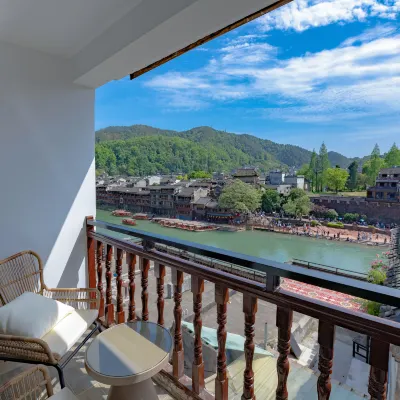 Xihe View Luxury Homestay (Ancient City Jumping Rock Store) Hotels near Tuojiang River Stepping Stones