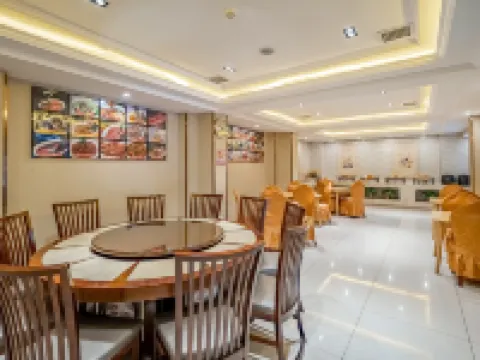 Vienna Hotel (Baoding Gaobeidian Baigou New City, Aerospace Hospital Friendship Road Branch) Hotels in Gaobeidian