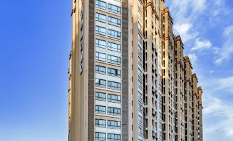 Qingtong City Hotel (Chengdu Kuanzhai Alley Huapaifang Subway Station Branch)