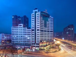 Guiyang Shenqi Yuelaohui Hotel (Affiliated Hospital of Normal University Medical University)