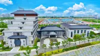 Junyu Hotel of Qinhan International Equestrian Center Hotels near Shaanxi Changyu Rena Castle