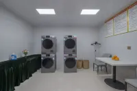 Vienna Hotel (Minquan  Railway Station) Hotels in Minquan