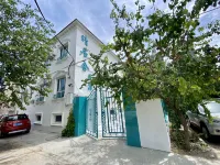 Yining Qingjushe Homestay