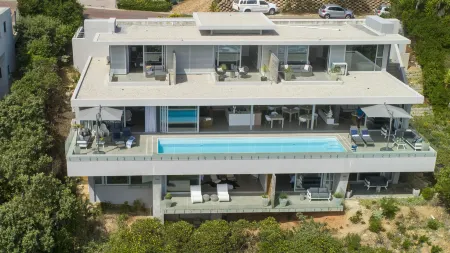 Crown on the Heads Отели в г. Книсна