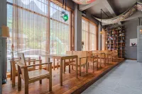 Zimu Villa (Zhangjiajie National Forest Park Zimugang Ticket Station)