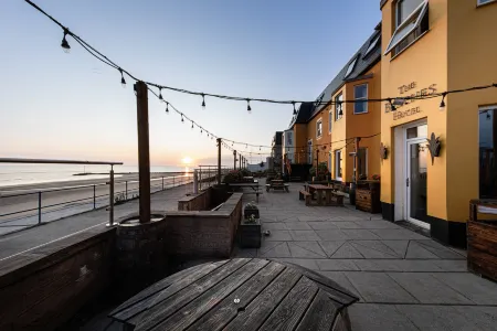 Cbh the Beaches Hotel and Spa