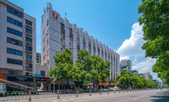 7Days Inn Hotel (Zhuzhou Hongqi Square)