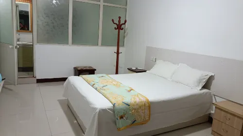 Zhumadian Xingsheng Hotel (Jiankang Road)