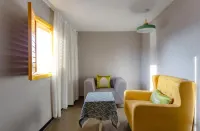 Quanzhou Dehua Yixuan Crossing Hotel (Cidu Avenue Branch)