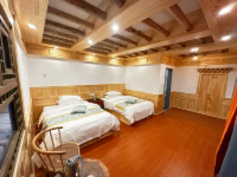 Langmulingka Lodge · Highland Serenity Cloudview Family Homestay (Langmusi) Hotel a Luqu