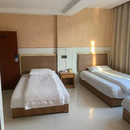Yongfeng Yingbin Hotel Отели в г. Юнфен