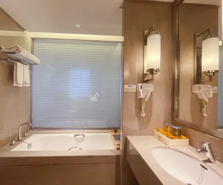 Merlinhod Hotel (Guangzhou Panyu Chimelong Xiajiao Metro Station Store）