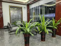 Long An Xin Yi Business Hotel conversion