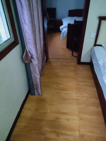 Hejiang Riverview Business Hotel Отели в г. Хэцзиян