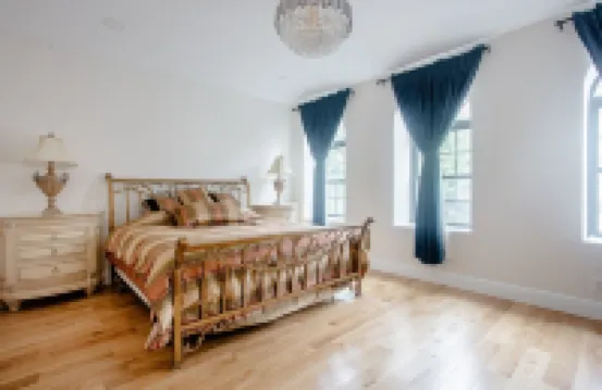 Little Manhattan Lodge