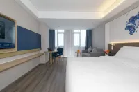 Kyriad Hotel (Xiayi County Keyun Zongzhan Kongzu Zhongzhuan)