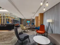 Park Inn by Radisson Hotel (DeBai Plaza Branch, Yucheng High tech Zone) - parking