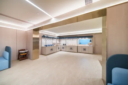 HanTing Hotel (Taonan Zhubang Wanchengguangchang Plaza) Отели в г. Таонань