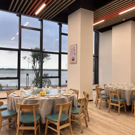 Zhengda Lakeside Holiday Hotel