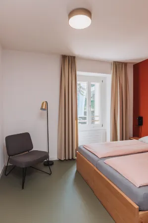 Montreux Youth Hostel Отели рядом с достопримечательностью «Golden Pass Railway»