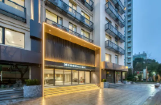Maijin Hotel Hotels near Dabaishu Station