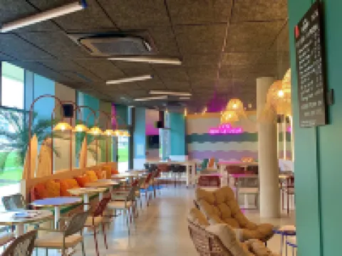 The People - Caen Hotels in Caen