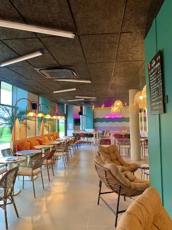 The People - Caen Отели рядом с достопримечательностью «E2se»