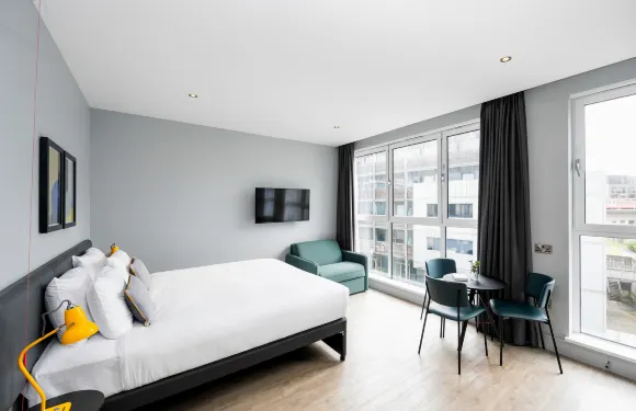 格林威治大道城居公寓式酒店