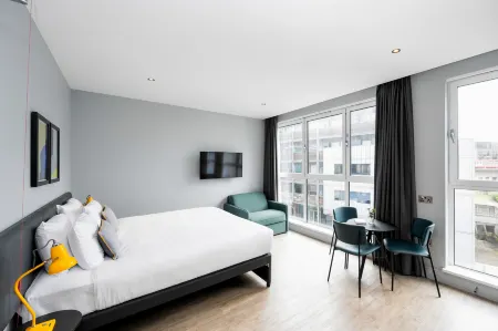 Staycity Aparthotels London Greenwich High Road Отели рядом с достопримечательностью «Барьер Темзы»