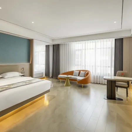 Rijia Hotel (Chifeng Songshan Wanda Plaza)