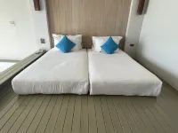 Bari Lamai Resort Hotels near Suan Son (Phe Arboretum)