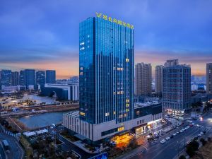 Vienna International Hotel (Lianyungang Huaguoshan Scenic Area Xinghai Lake Park)