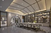 Moshang Qingya Hotel (Erlijing Night Market in Yingzhou Center, Fuyang)