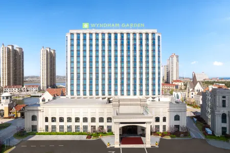 Wyndham Garden Weihai Dream Sea Отели рядом с достопримечательностью «Dimond Beach Bath of DreamSea»