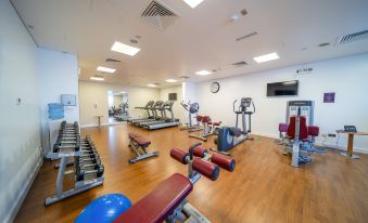 Premier Inn Abu Dhabi Airport (Business Park)