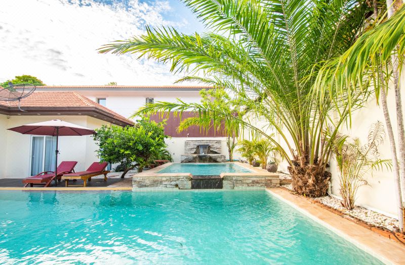 Seaside Villa 2 Pools,beach at 50m photo 3