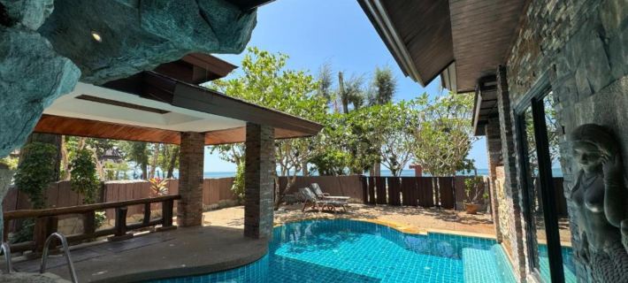Hotel and Beach Bungalow at Lanta Resort Hotels in Koh Lanta