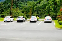 Mishu Shiye Mountain House Hot Spring Resort - parking